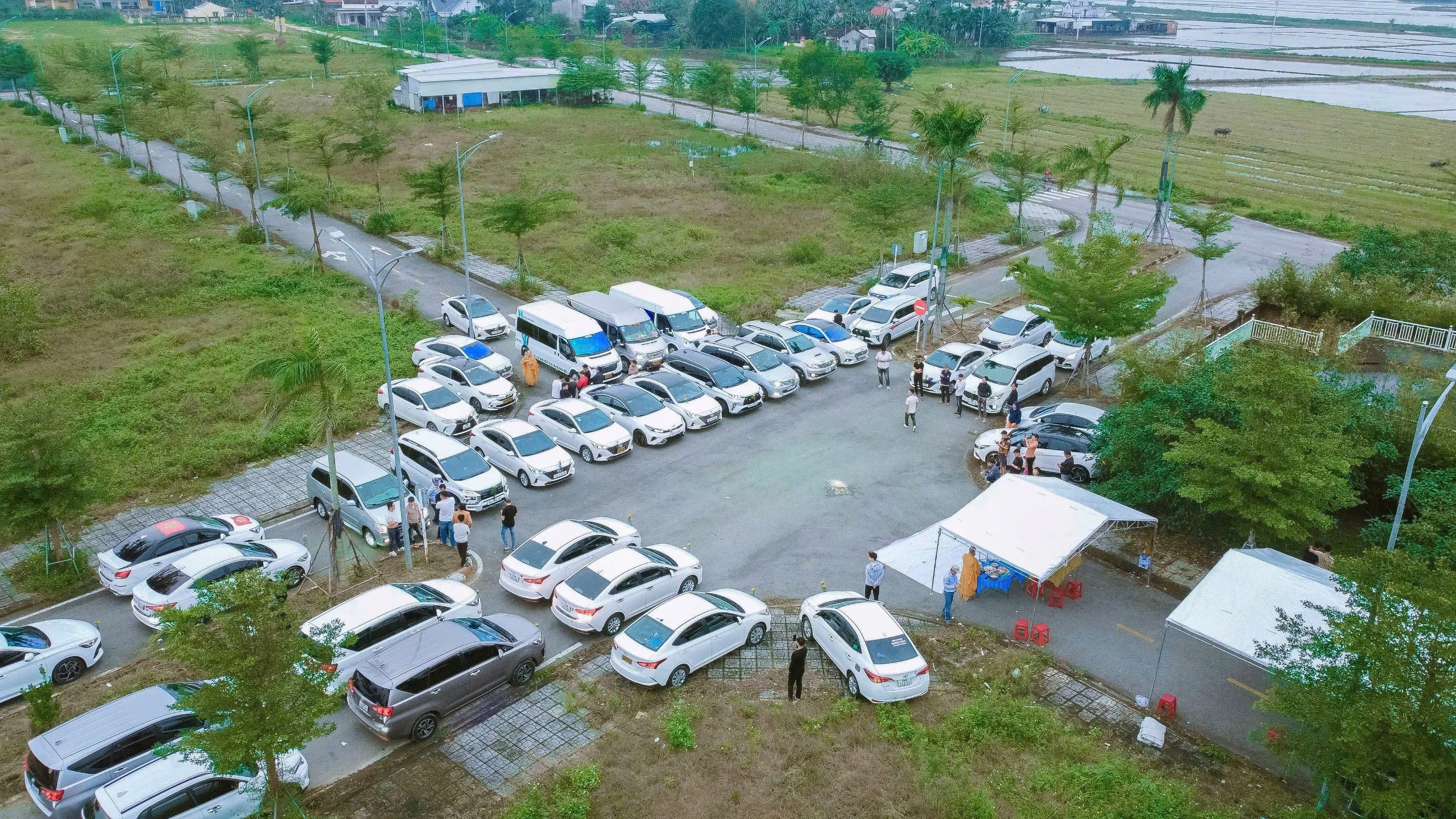 liên hệ taxi mộ đức